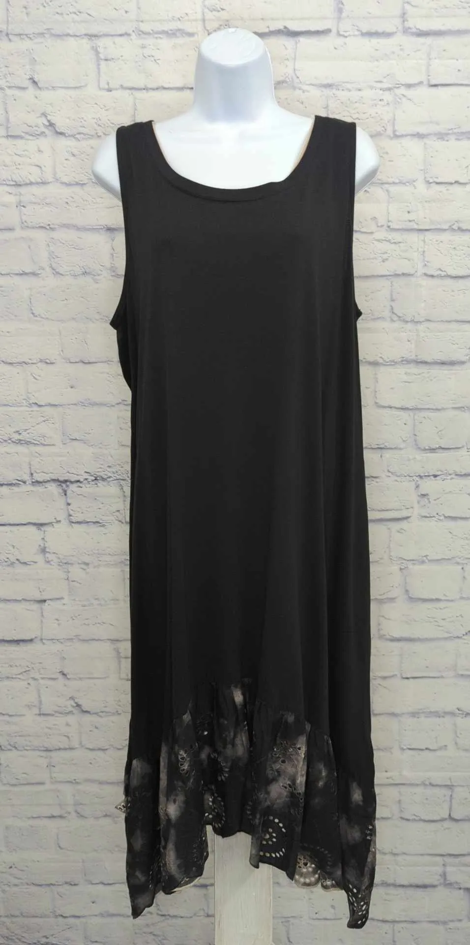 1XP BLACK A499744 LOGO by Lori Goldstein Petite Cotton Modal Dress w/ Tie-Dye Hem