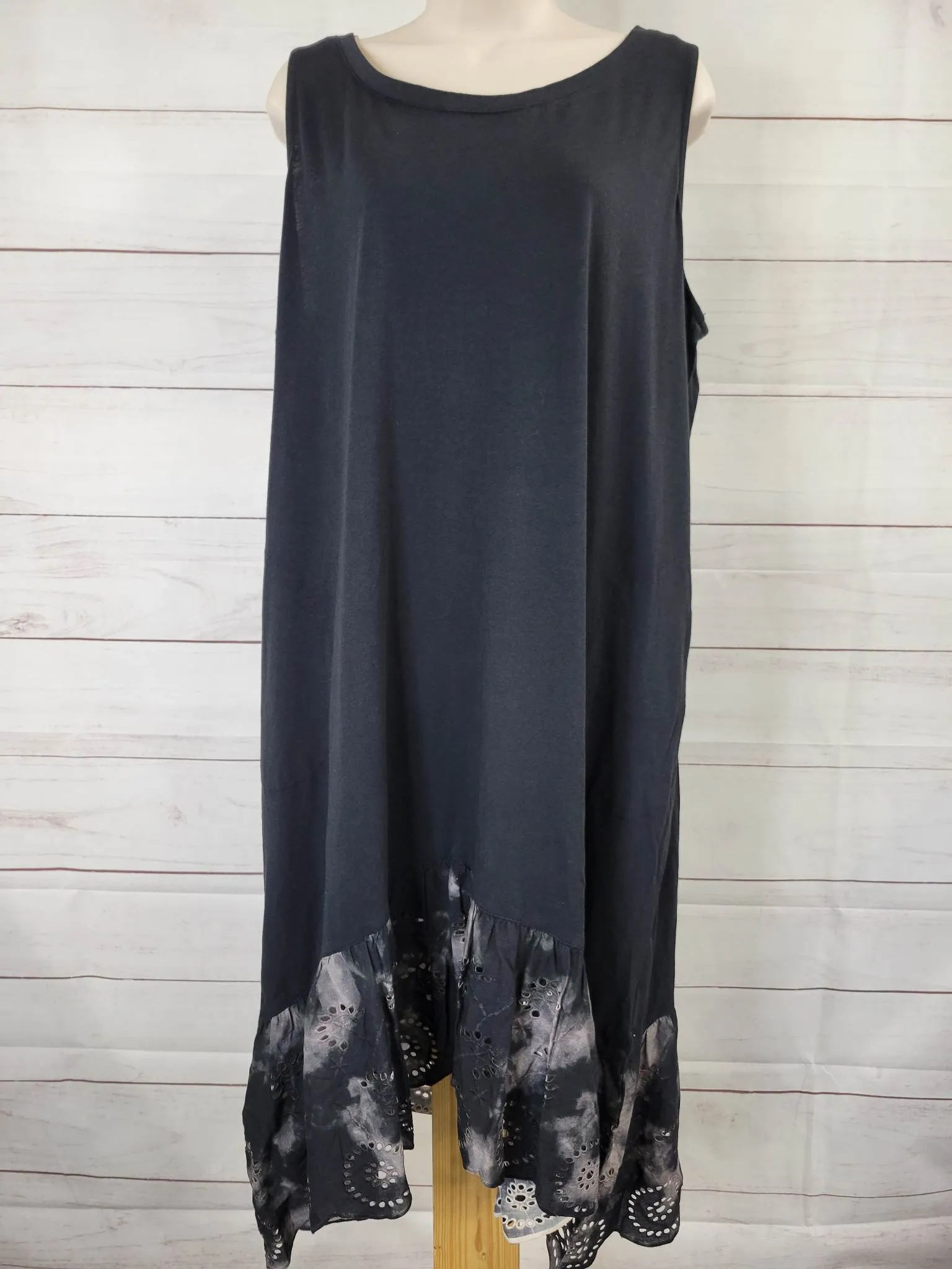 1XP BLACK A499744 LOGO by Lori Goldstein Petite Cotton Modal Dress w/ Tie-Dye Hem