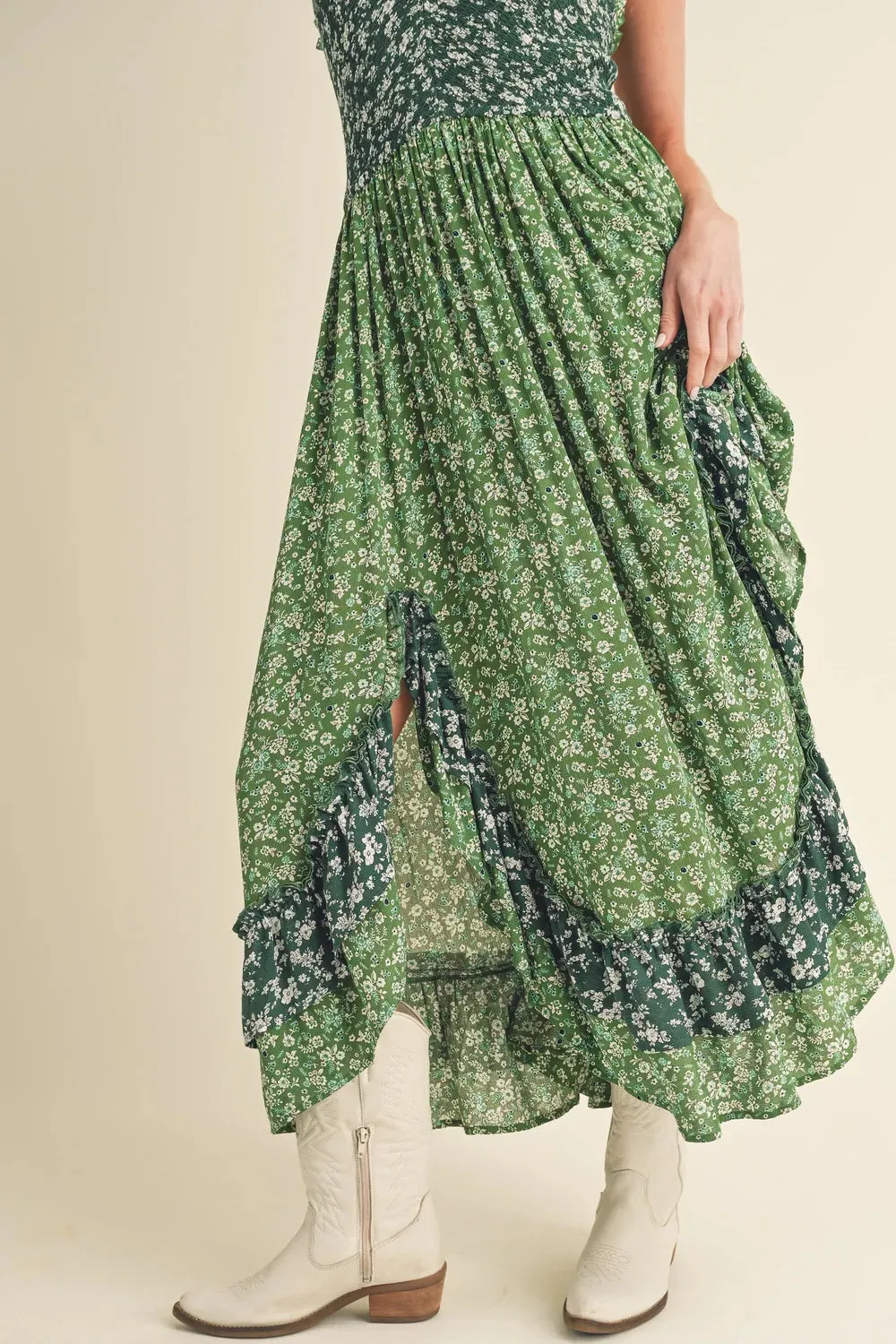Aemi   Co Ditsy Floral Ruffled Hem Maxi Cami Dress