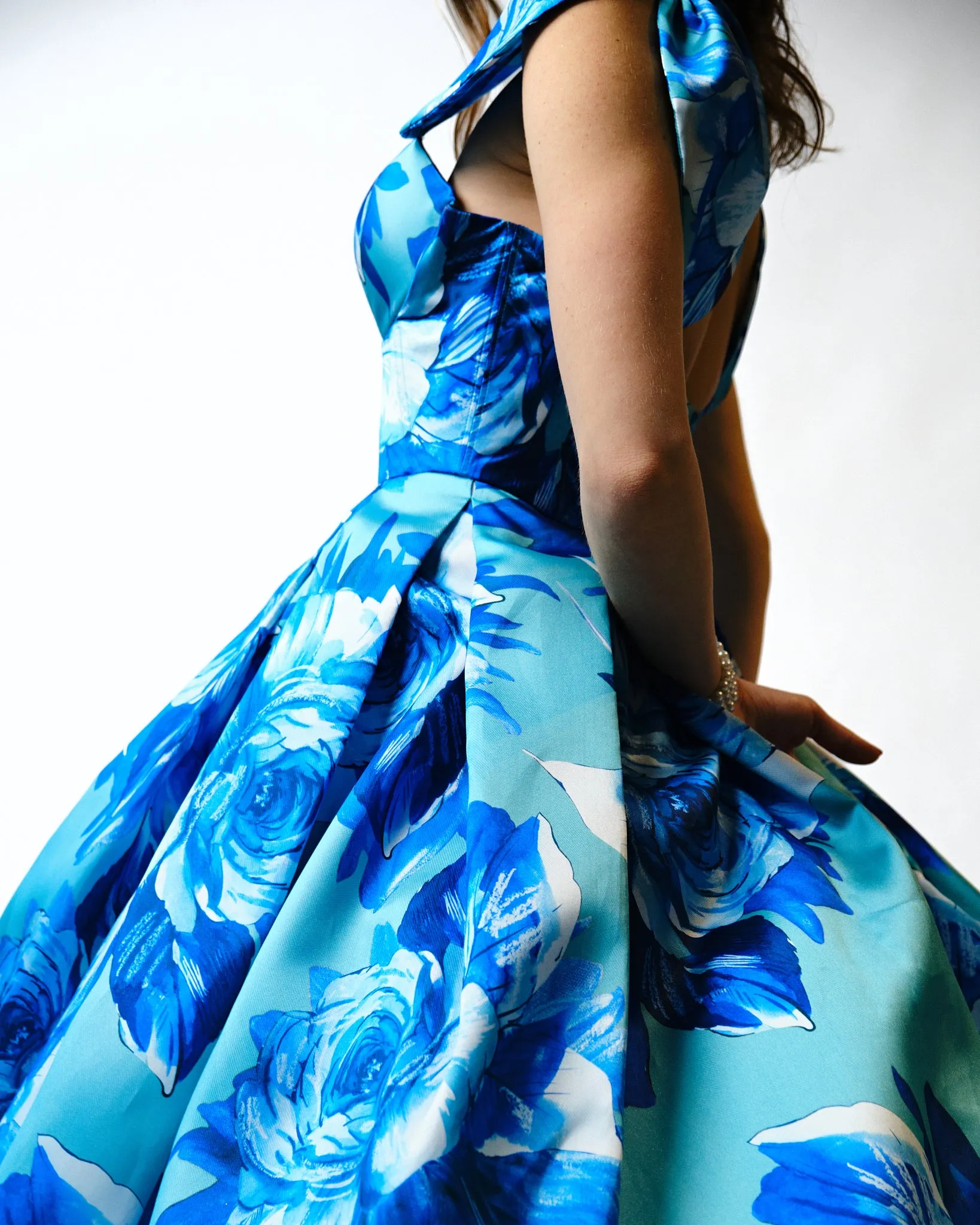 AZURE BLOOM