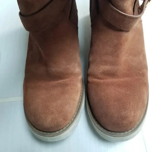 COACH Virtue Suede Boot Pull On 8