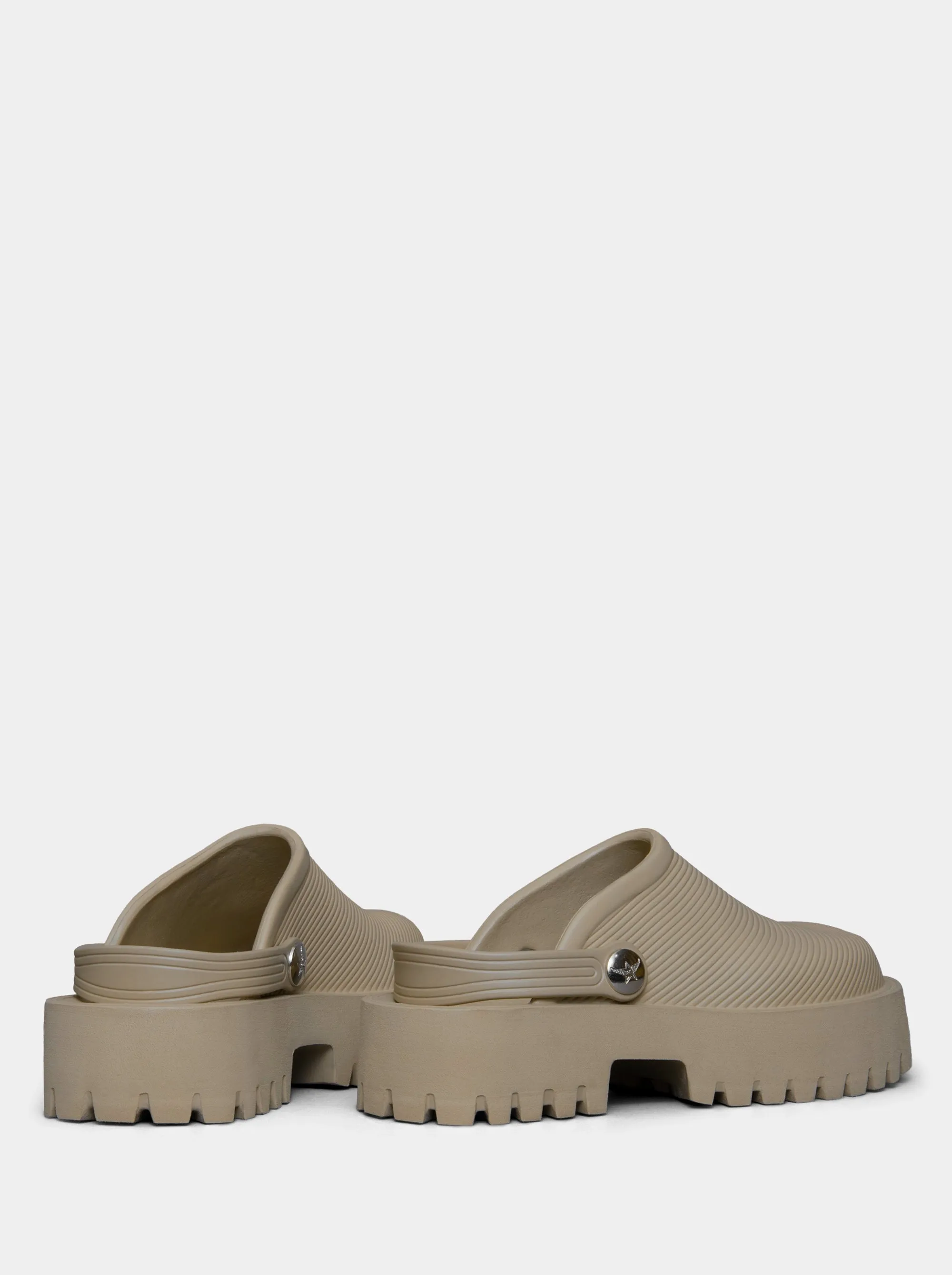 COSMOS BISCUIT SLIPPERS