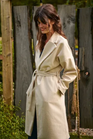 Flo tied coat