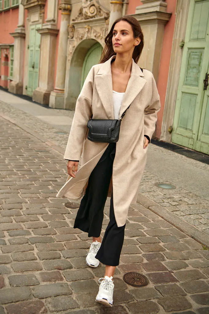 Flo tied coat