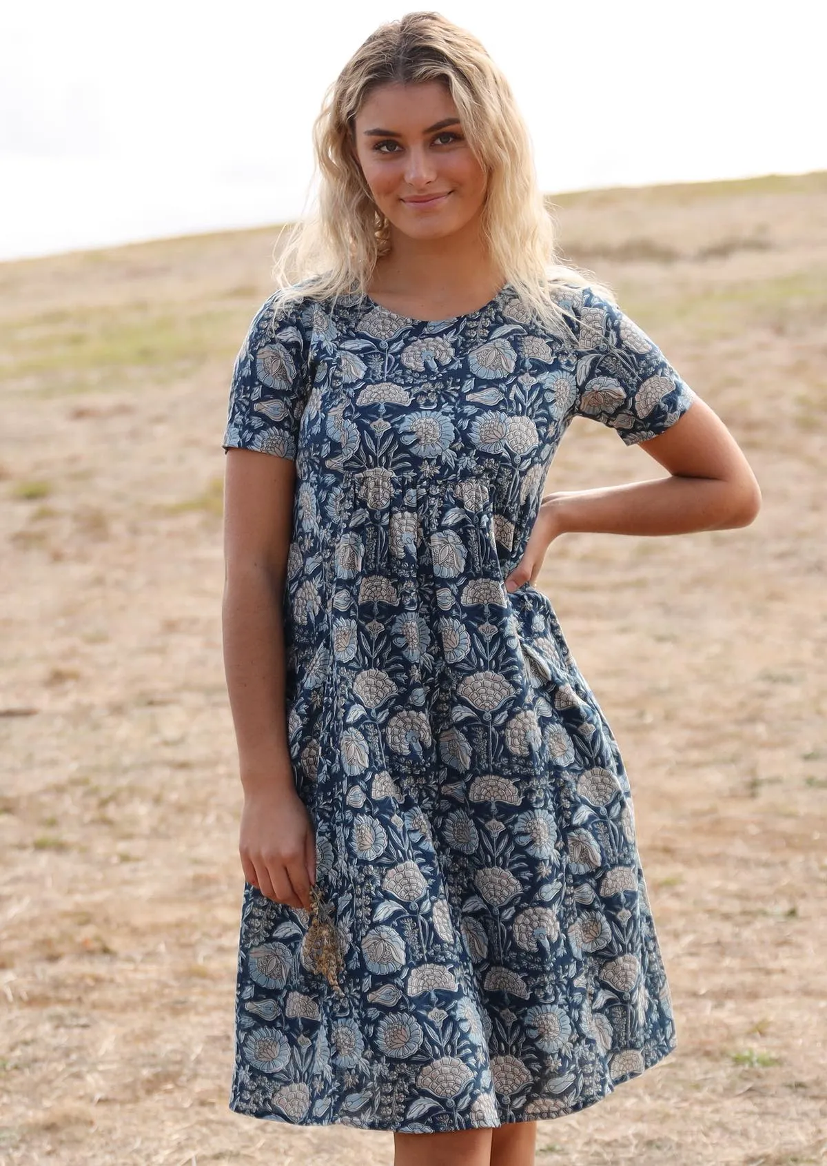 Frankie Dress Dahlia