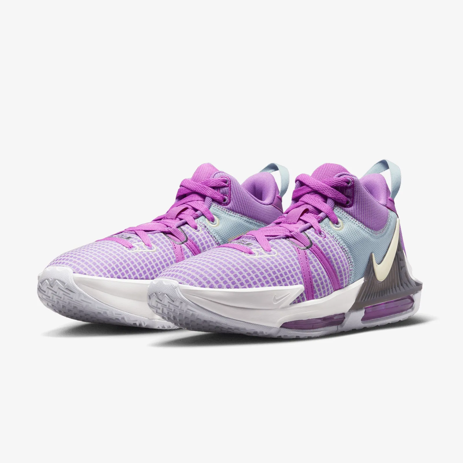 LeBron Witness 7 - 'Fuchsia Dream'