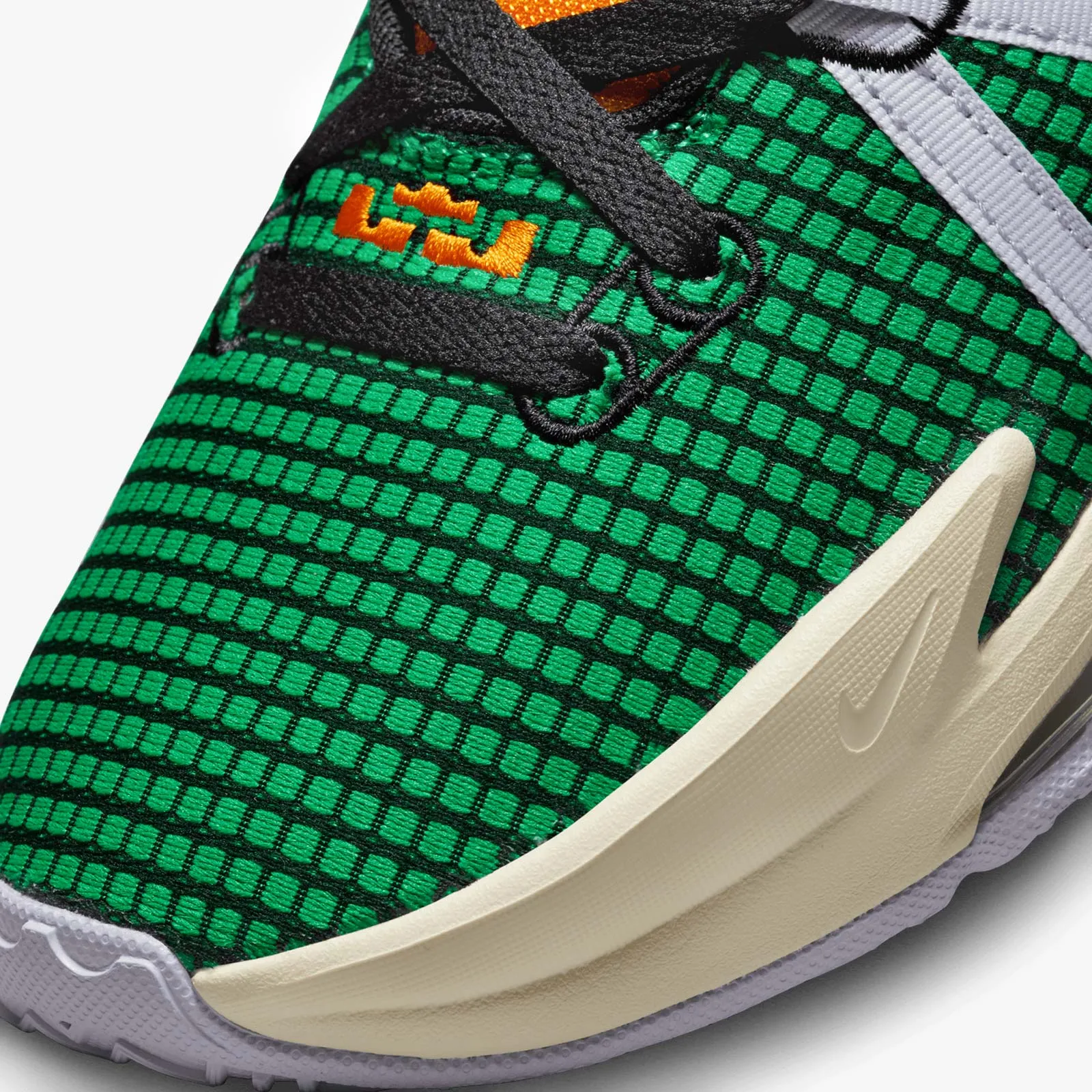 LeBron Witness 7 - 'Multi-Colour'