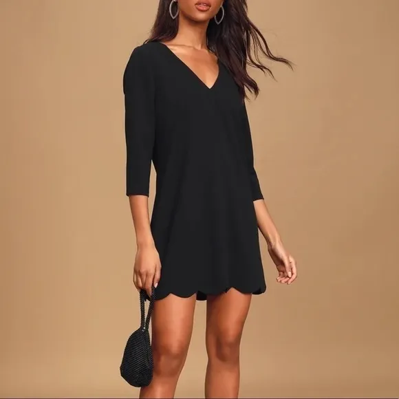 Lulus Love It All Three-Quarter Sleeve Scalloped Shift Dress in Black Size XS