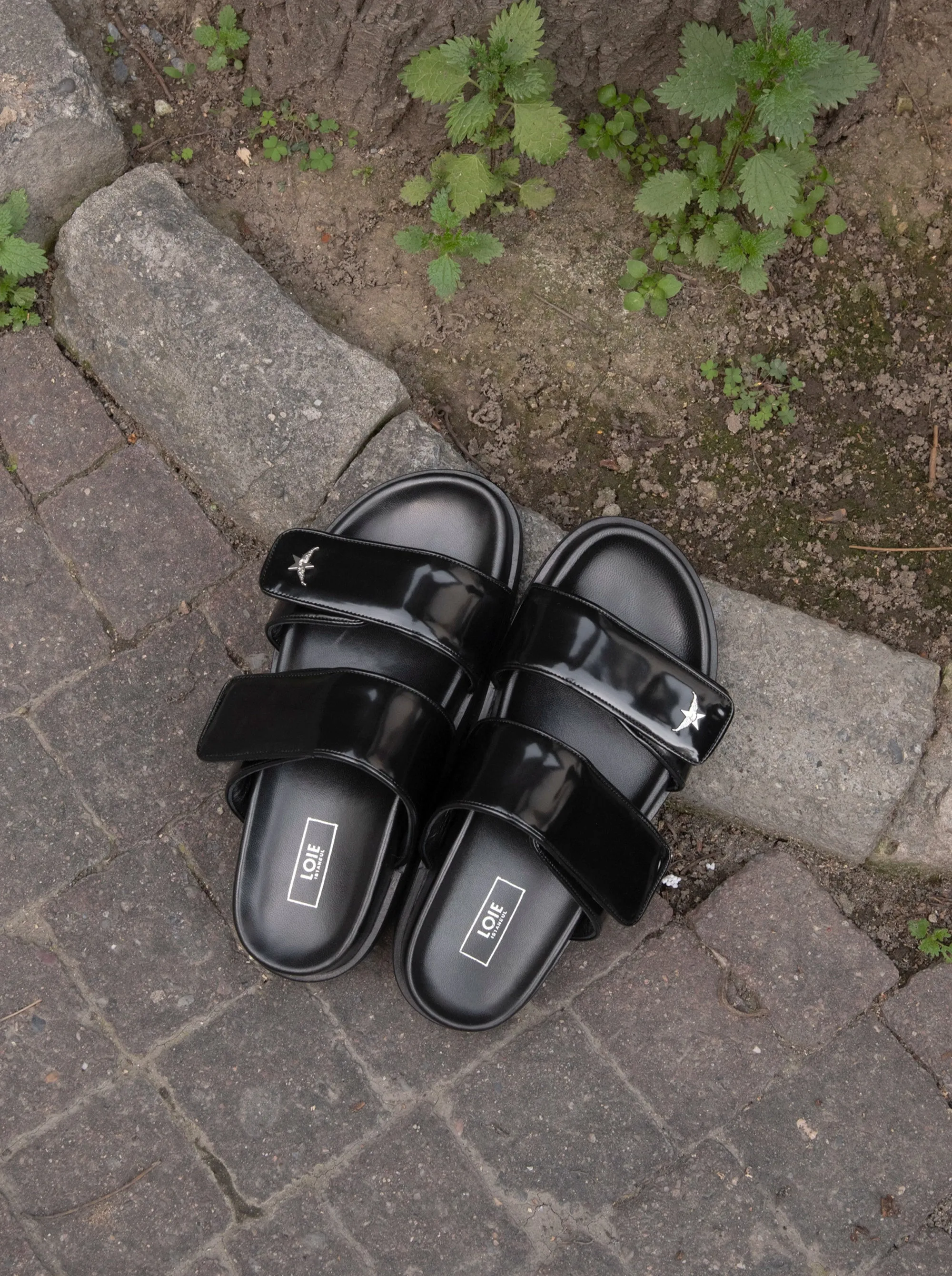 MASTER BLACK PATENT SLIPPERS
