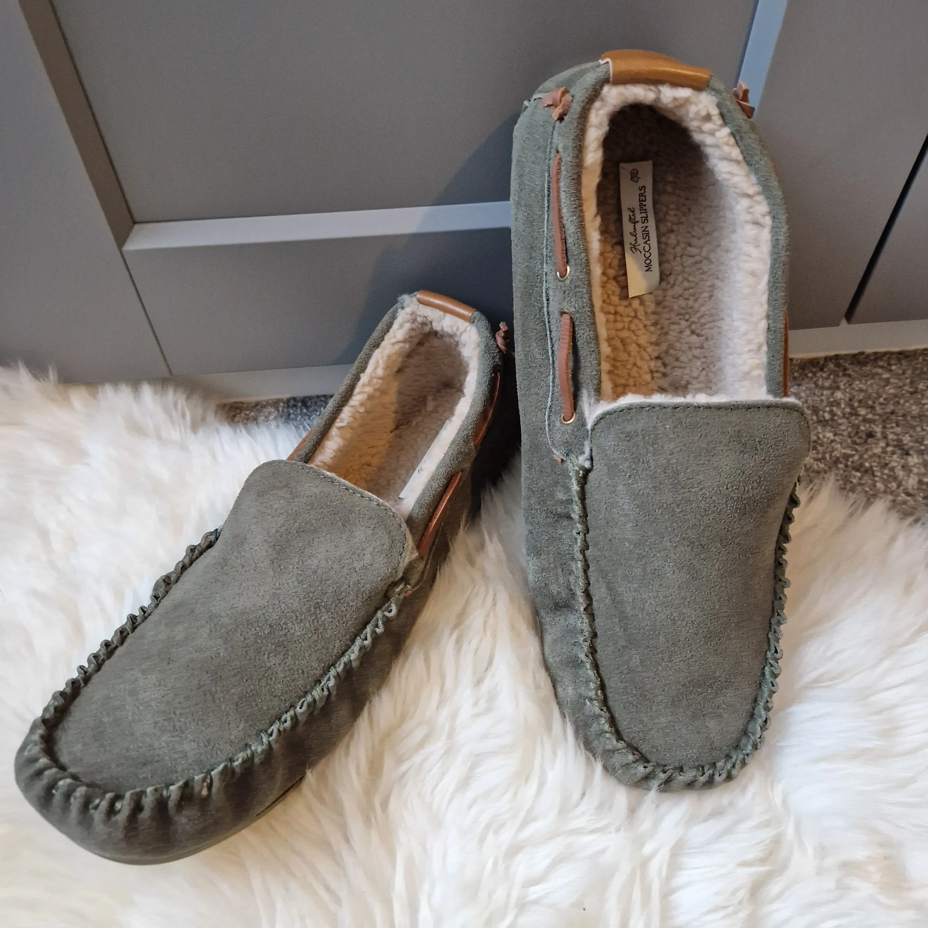 Men's Suede Moccasin Slippers In Olive