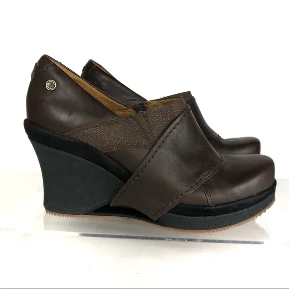 Mozo Devine Brown Leather Wedge Sz 8.5