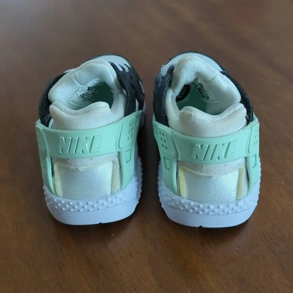 Nike Huarache Run Toddler's C6 White-Mint Foam-Off Noir new!!
