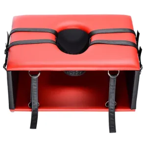 Queening Chair