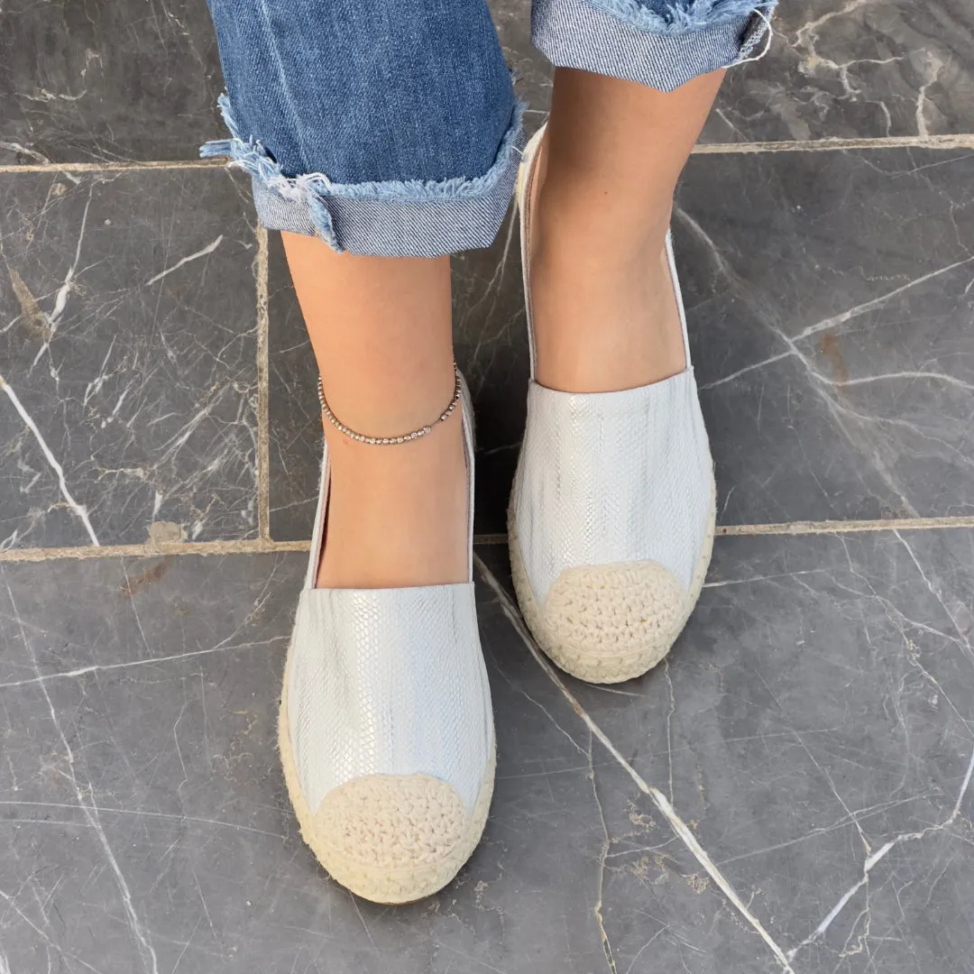 Serene Slipons