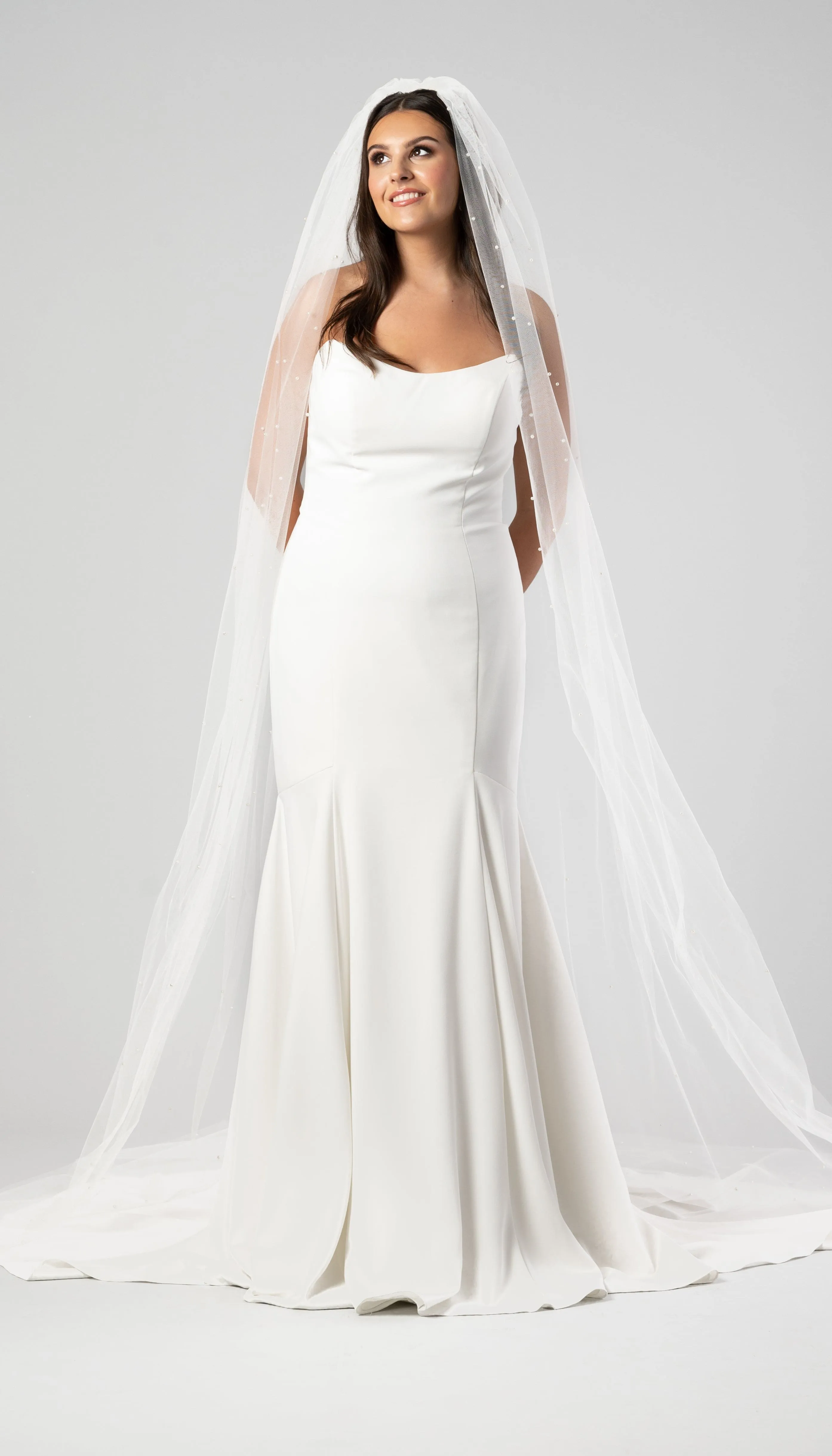 Simone Scattered Pearl Veil