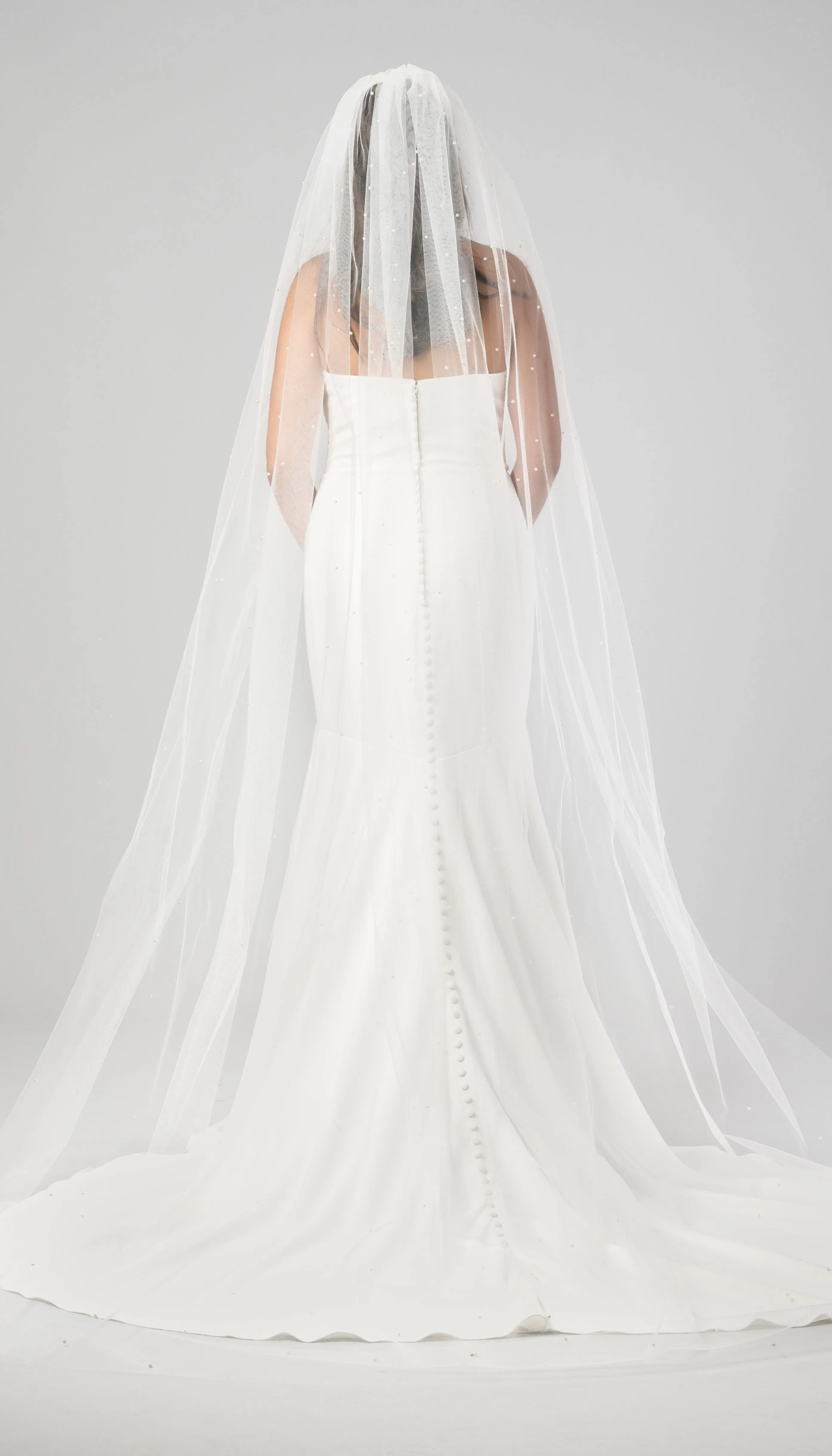 Simone Scattered Pearl Veil