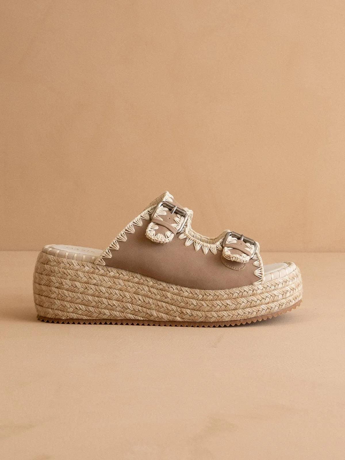 The Eugenia | Cedar Wood Embroidered  Raffia Platform Slide
