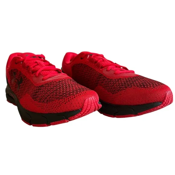 UNDER ARMOUR HOVR INTAKE 6