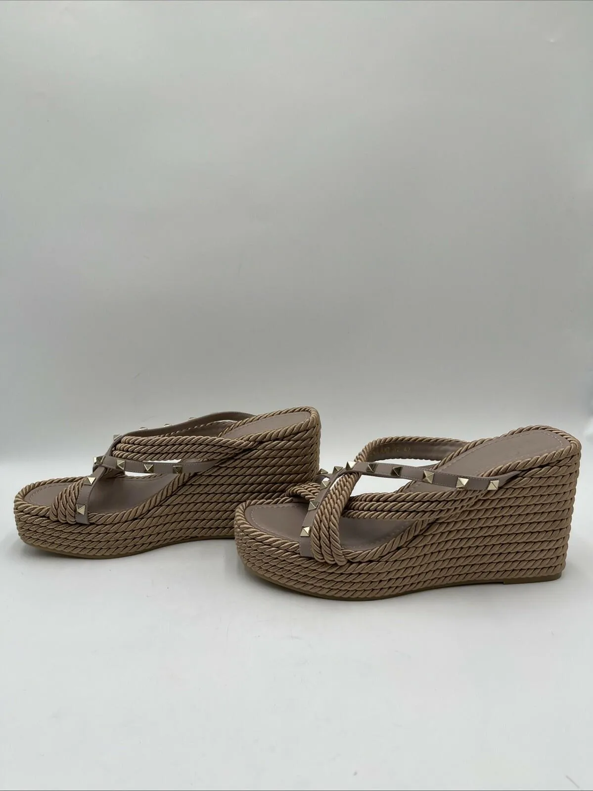 Valentino Garavani Women's Rockstud Torchon Wedge Espadrille Sandals Beige 42 - Very Good