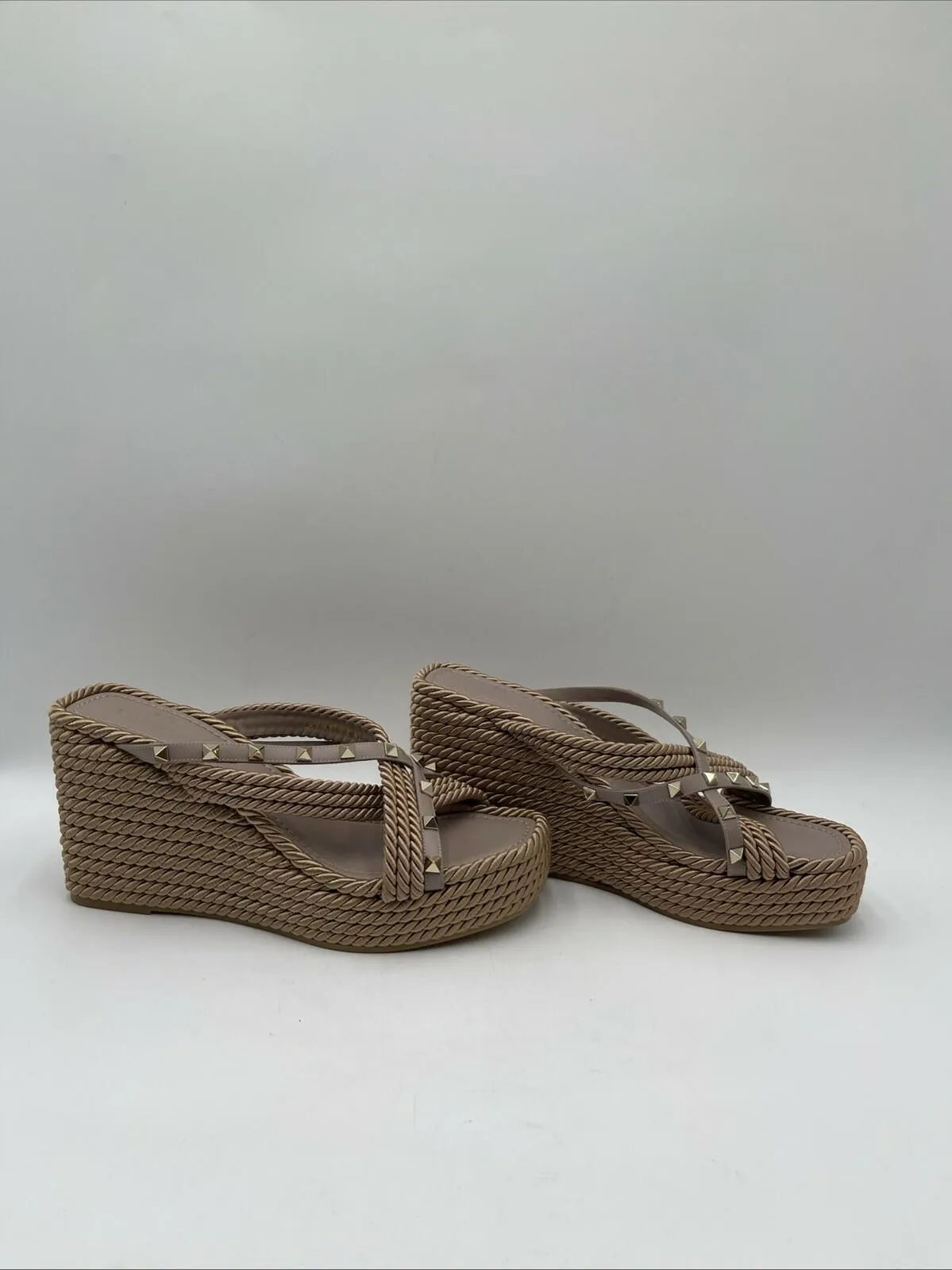 Valentino Garavani Women's Rockstud Torchon Wedge Espadrille Sandals Beige 42 - Very Good